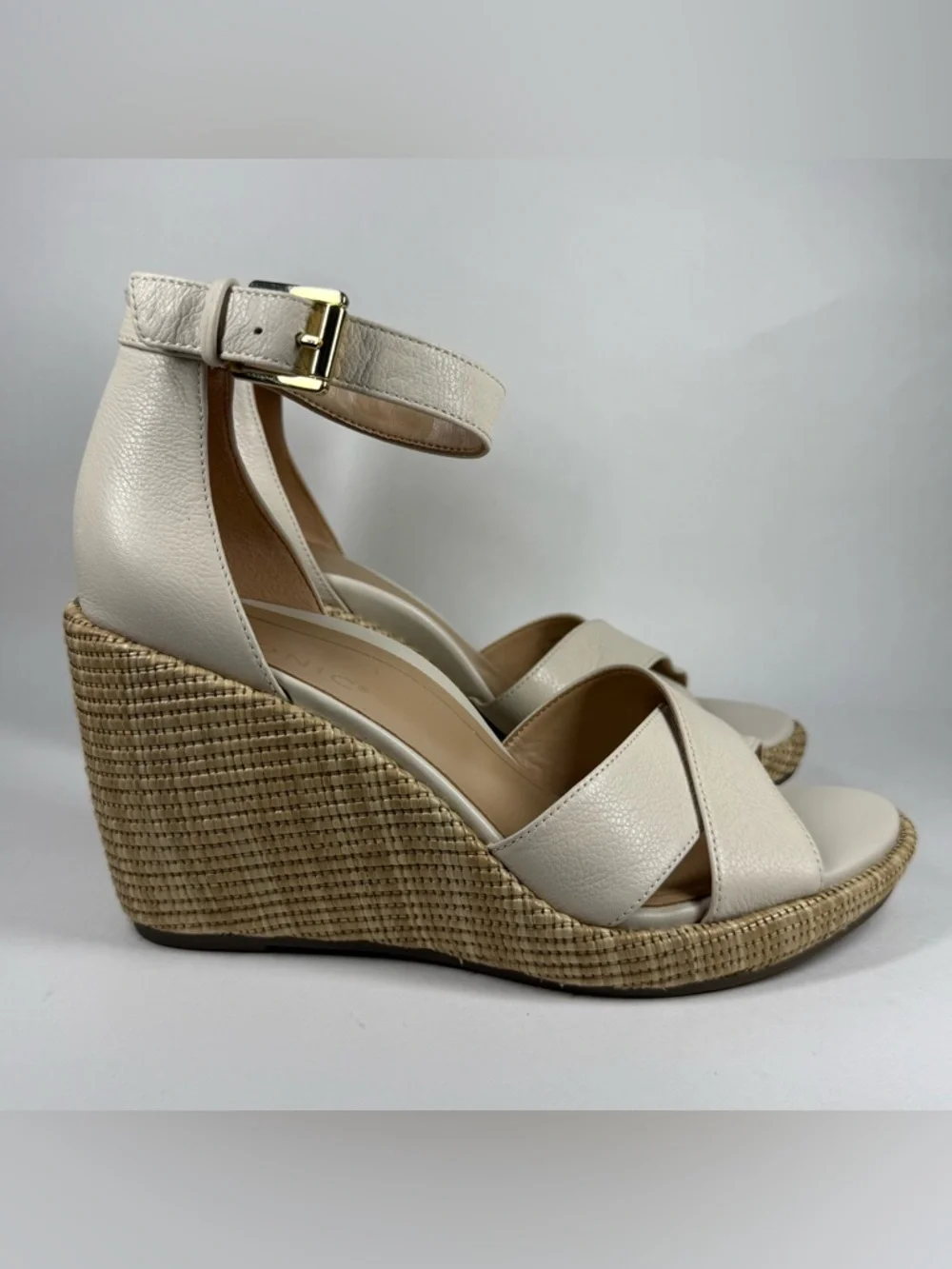 Vionic Women's Size 11 Cream Leather Marina Wedge Sandals